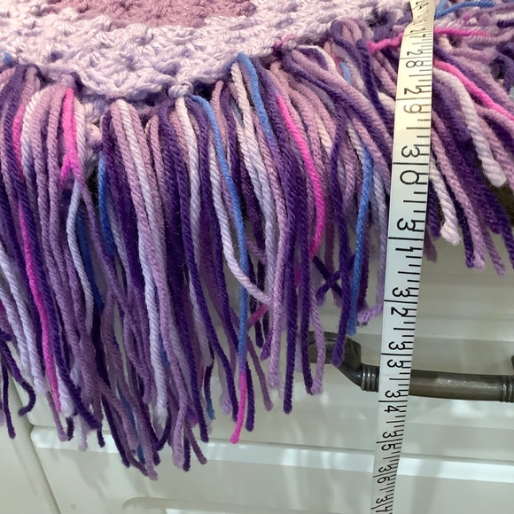 Beautiful hand made crocheted purple Poncho ONE SIZE - Picture 6 of 11